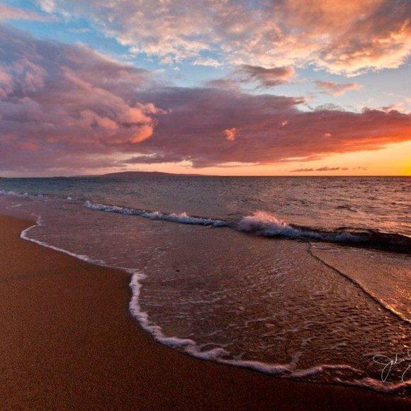 Hi .. Make an Offer - Picture 1 of 2